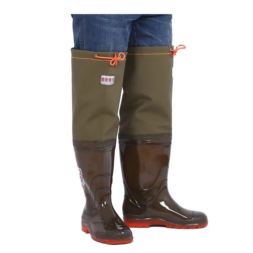 BcoMfy hip waders feature ergonomic buckle to prevent slipping