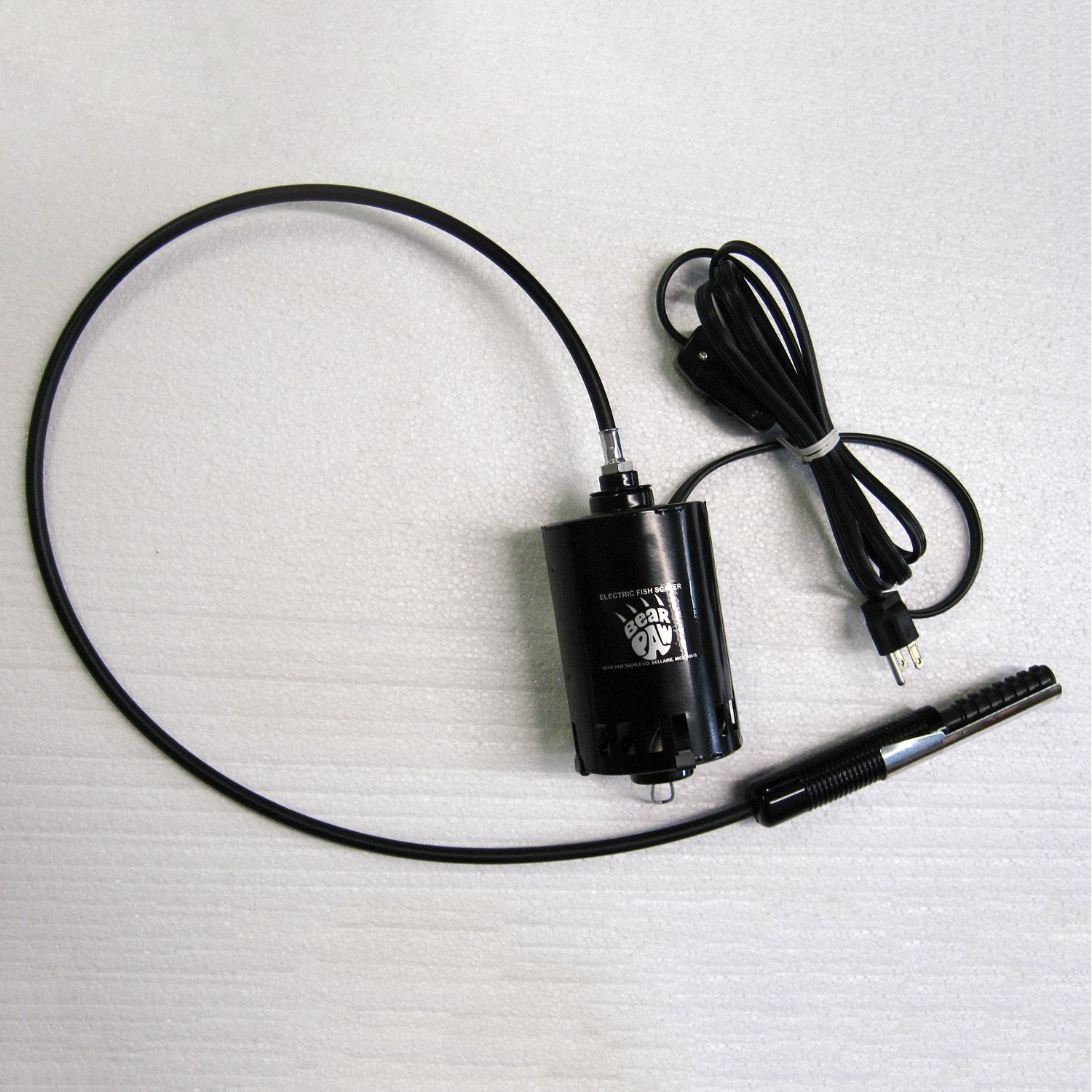 Bear Paw HDEFS electric scaler with ergonomic handle for easy use.