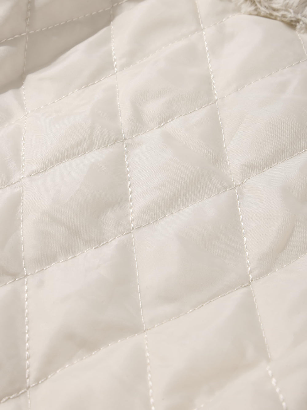 Bellivera plus-size puffer coat styled for chic winter ensembles.