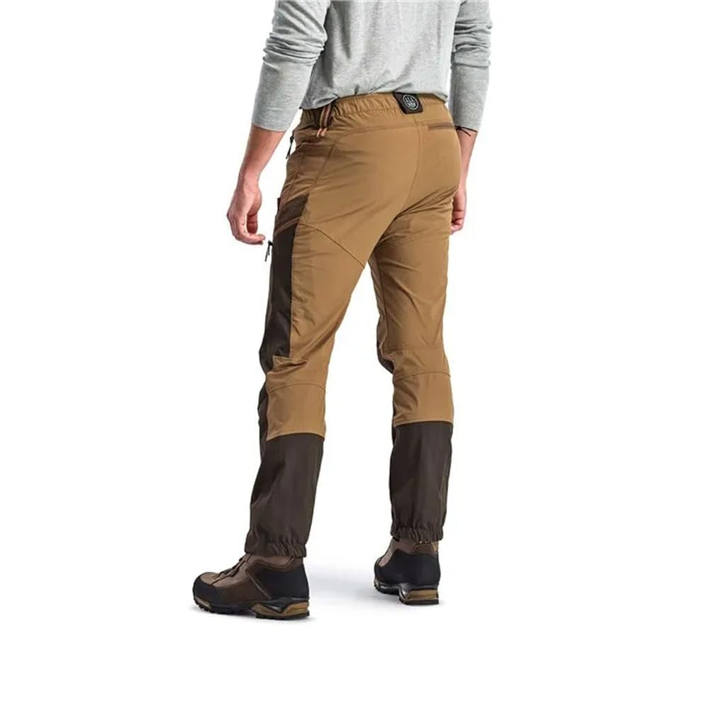 Beretta Boondock back pocket zipper keeps essentials secure on the move.
