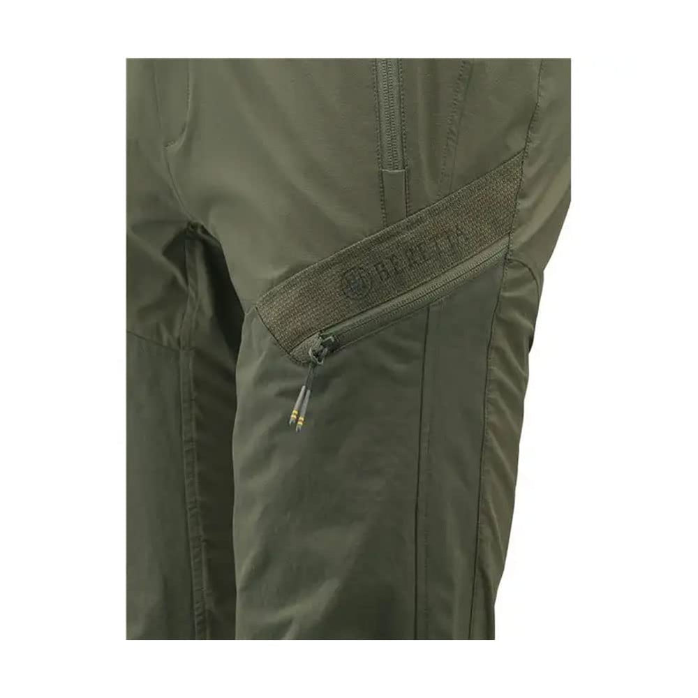 Beretta Boondock pants waistband adjustment detail supports comfortable all-day wear.