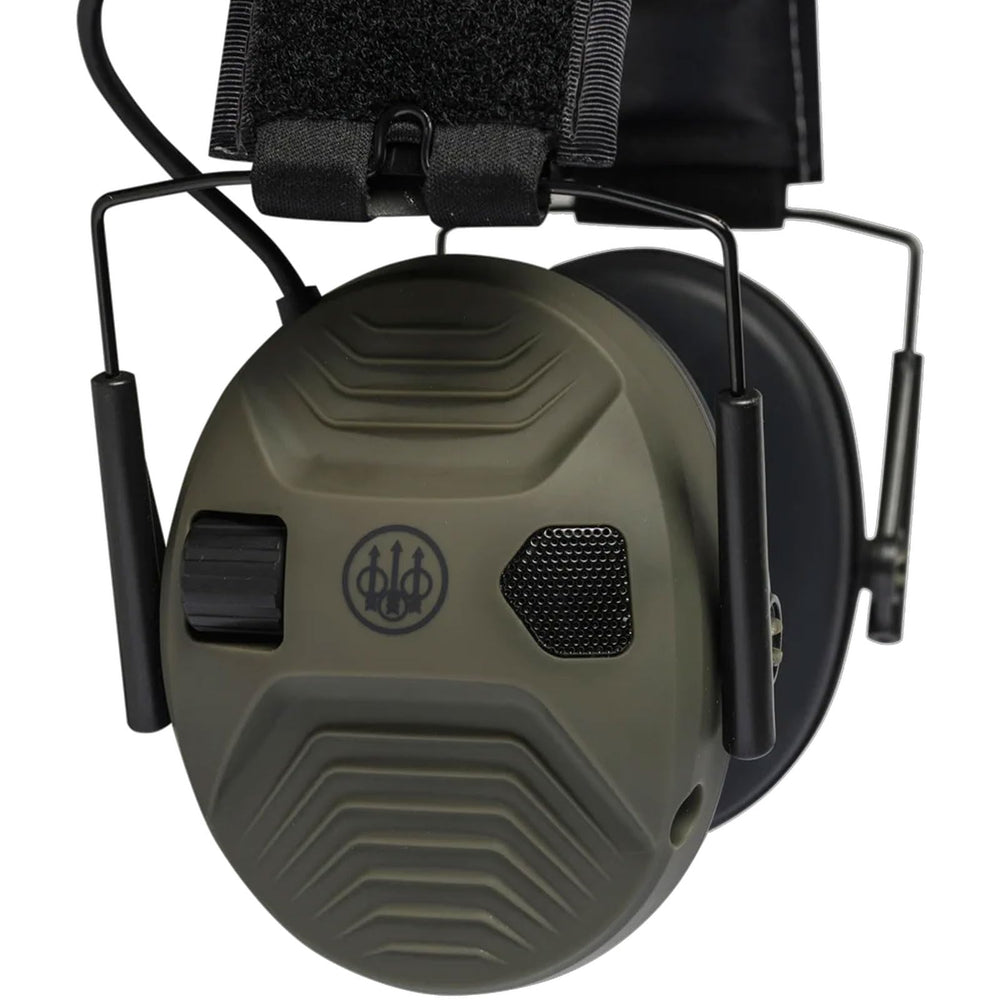 Beretta Electronic Earmuffs in a shooting range setup showing comfort and protection.