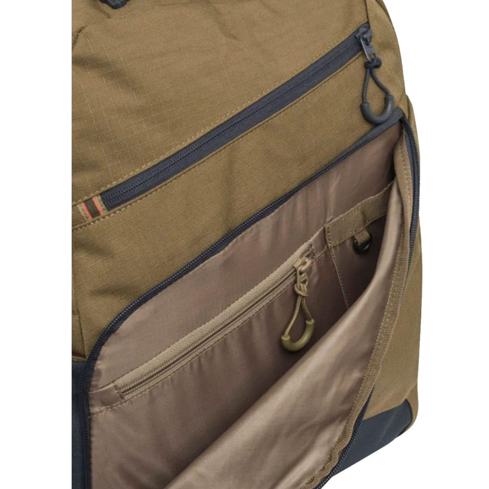 Beretta GameKeeper EVO internal compartment secures valuables and small gear