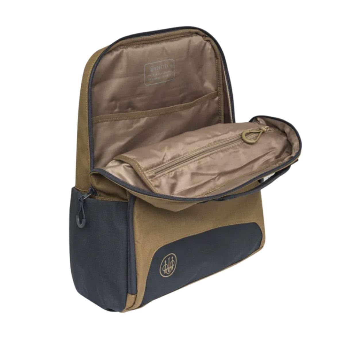 Beretta GameKeeper EVO side pockets offer easy reach to essentials in the field