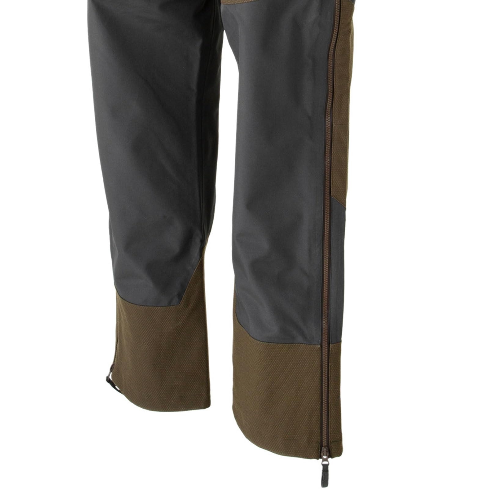 Beretta Suprema peat color-block concealment blends with natural surroundings.