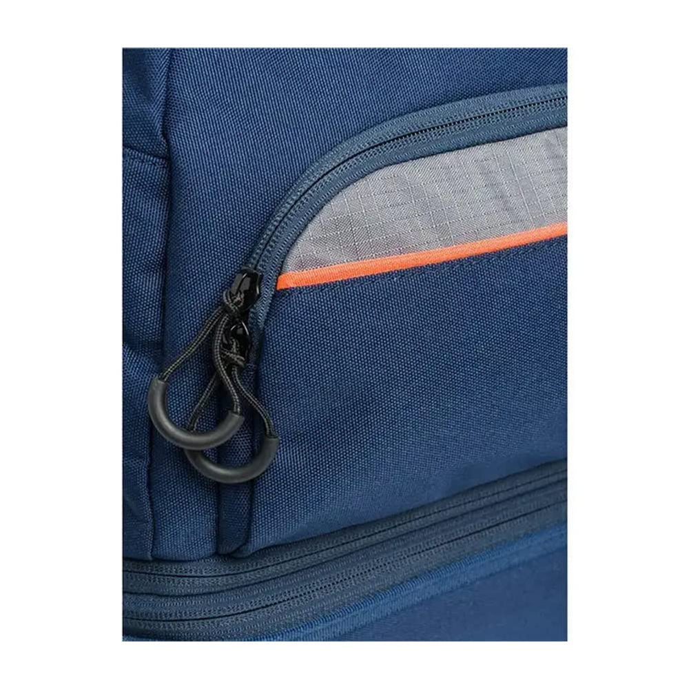 Beretta Uniform Pro EVO duffle fabric is durable and water-repellent for weather protection.