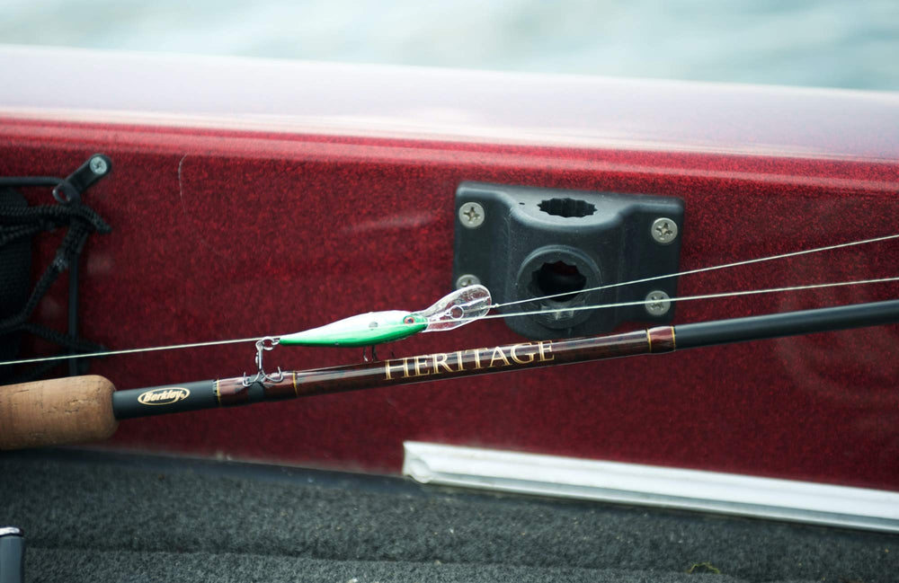 Berkley Flicker Minnow in Flashy Perch diving action underwater