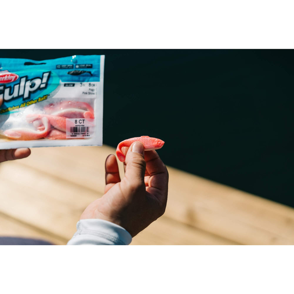 The 3-inch size fits standard rigs for redfish, trout, and bass