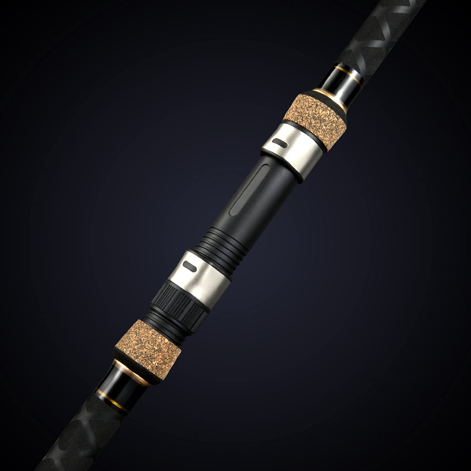 Berrypro surf rod non-slip grip improves handling in wet conditions.