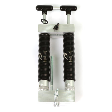 Best NJ locking nozzle secures injector for consistent injections.
