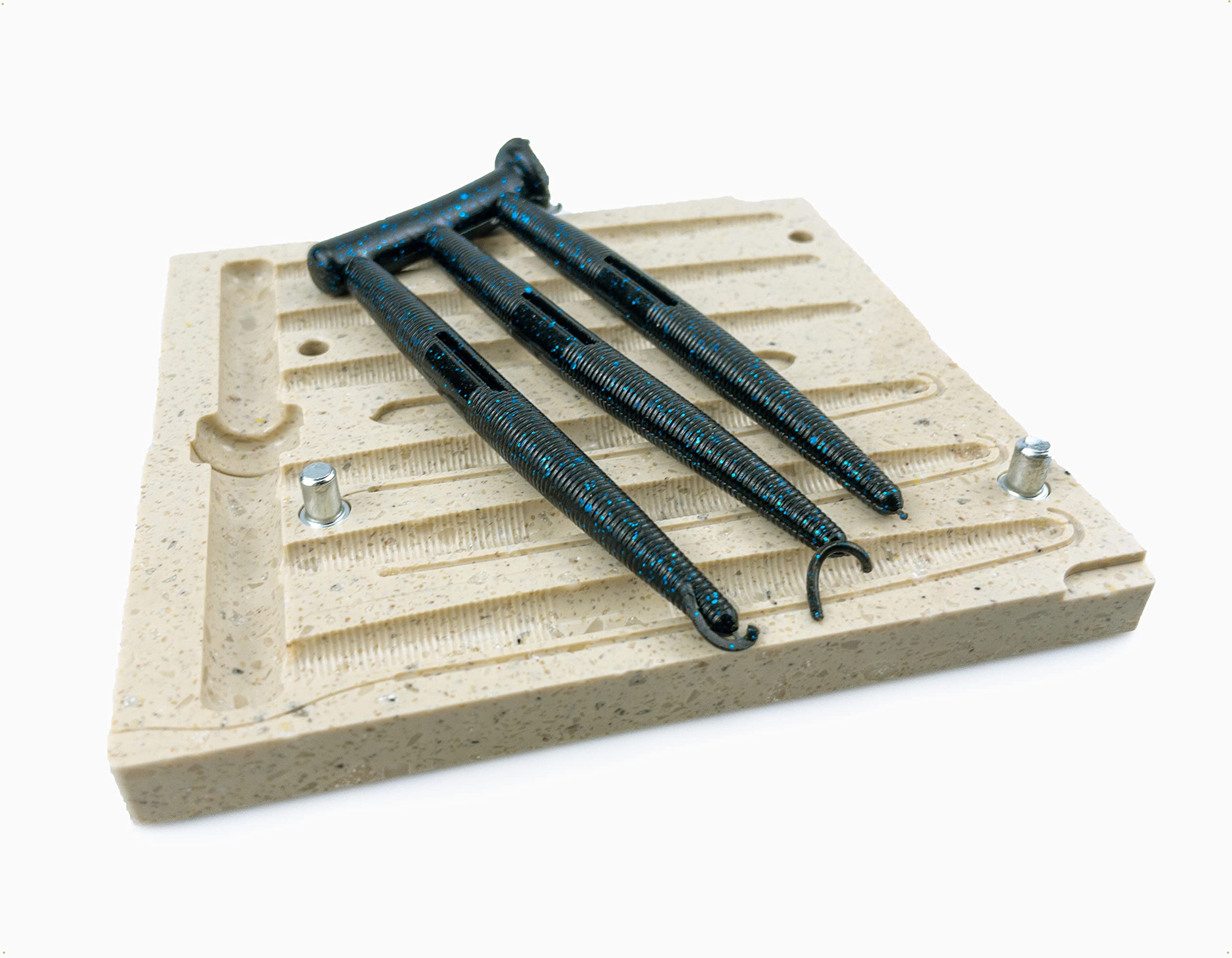 best_nj yum-dinger-4in-mold-in-use-with-plastisol demonstrates reliable injection compatibility.