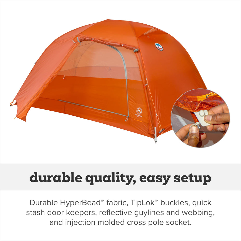 Big Agnes Copper Spur UL 2P interior pockets enable practical gear organization.