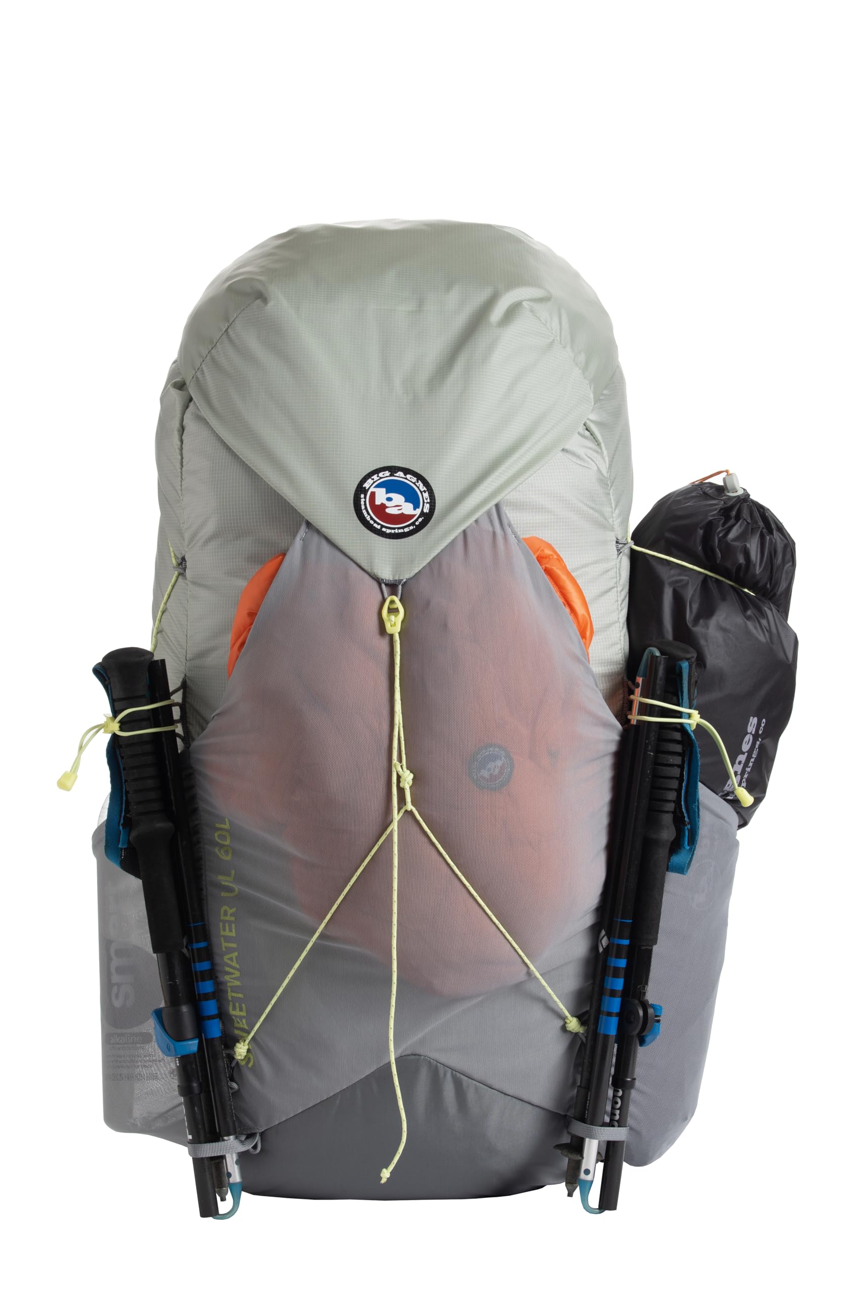 Adjustable shoulder straps on Big Agnes Sweetwater UL 60L Mercury enhance torso fit.