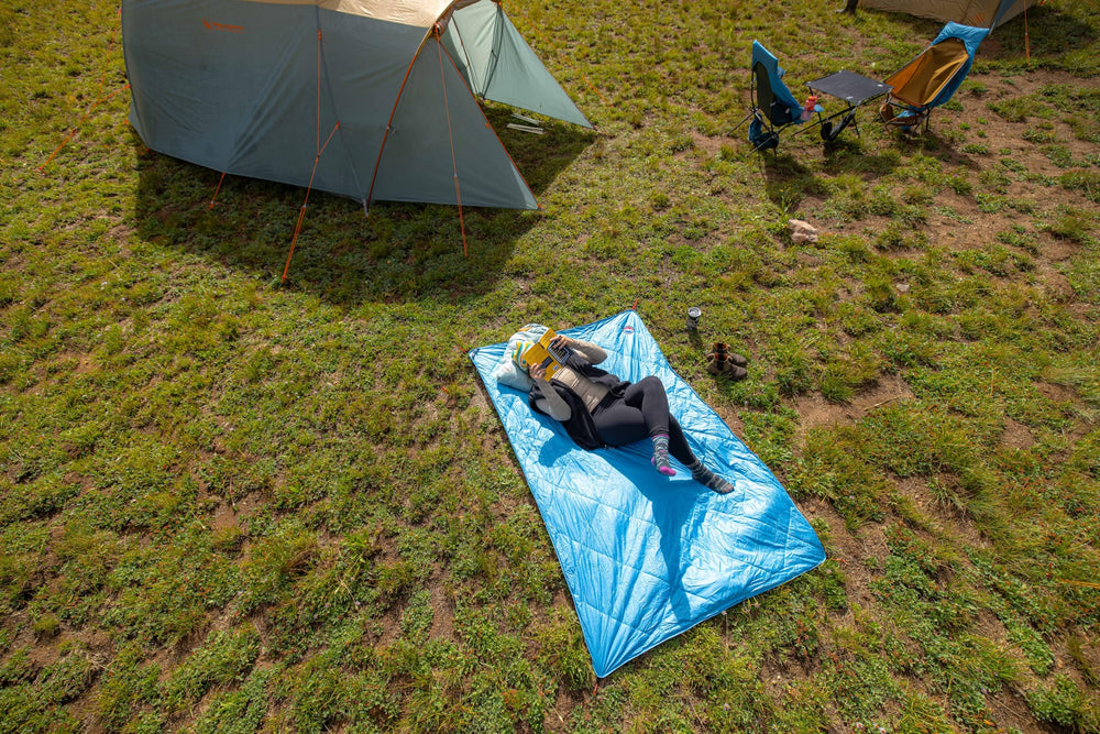 Big Agnes Why Not Picnic Blanket corner rock pockets keep corners secure.