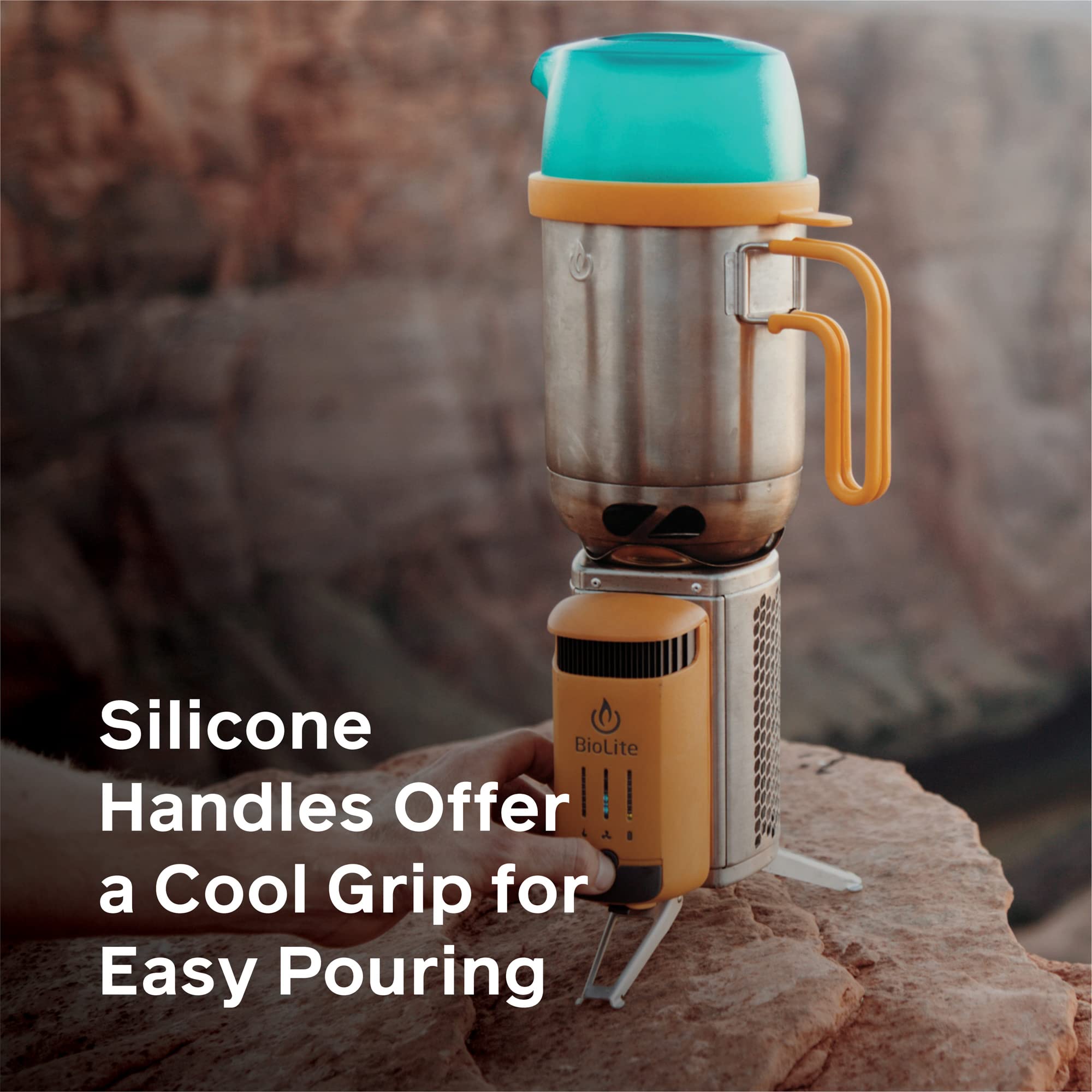 BioLite CampStove KettlePot seal prevents spills and keeps liquids neatly contained.