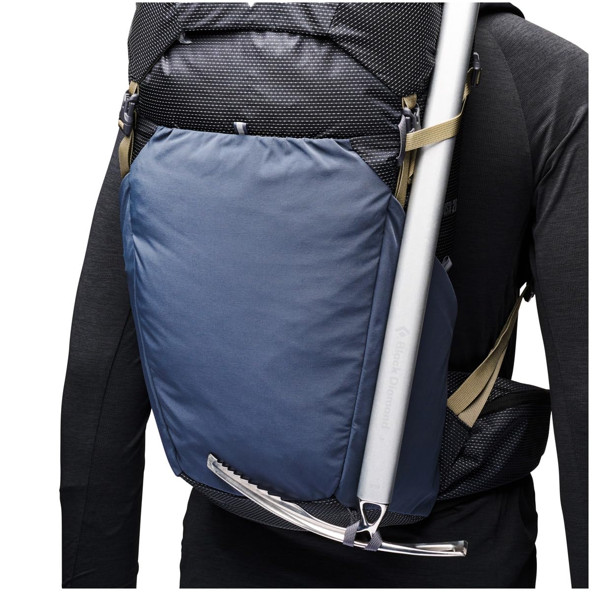 Black Diamond Trail Vista 20L hydration-ready design for easy sipping