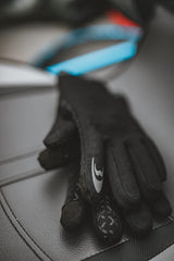 Blackfish Arid Glove Large adjustable cuff secures fit in damp weather.