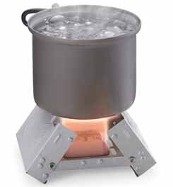 Bleuet Pocket Stove in use for emergency prep and hot drinks.