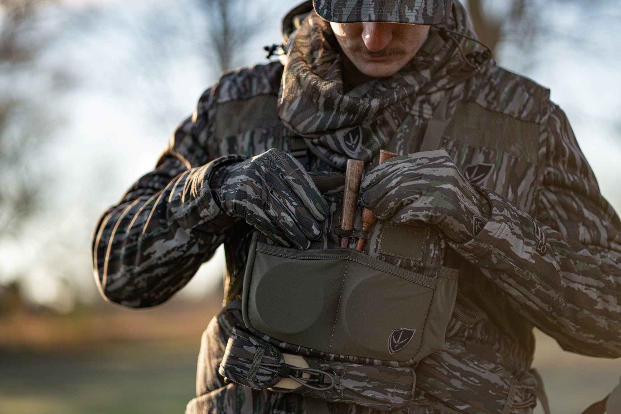BLOCKER OUTDOORS Finisher chest pack adjustable strap system for a comfortable fit.
