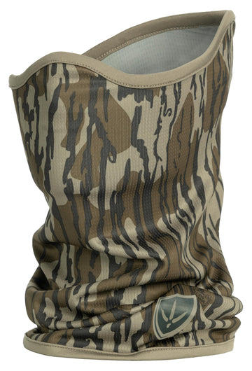 BLOCKER OUTDOORS Full-coverage gaiter on hunter demonstrates all-day comfort.