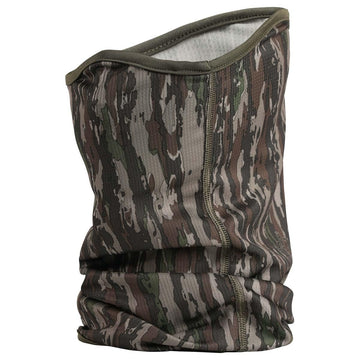 BLOCKER OUTDOORS secure stay-put fit prevents slippage during movement.