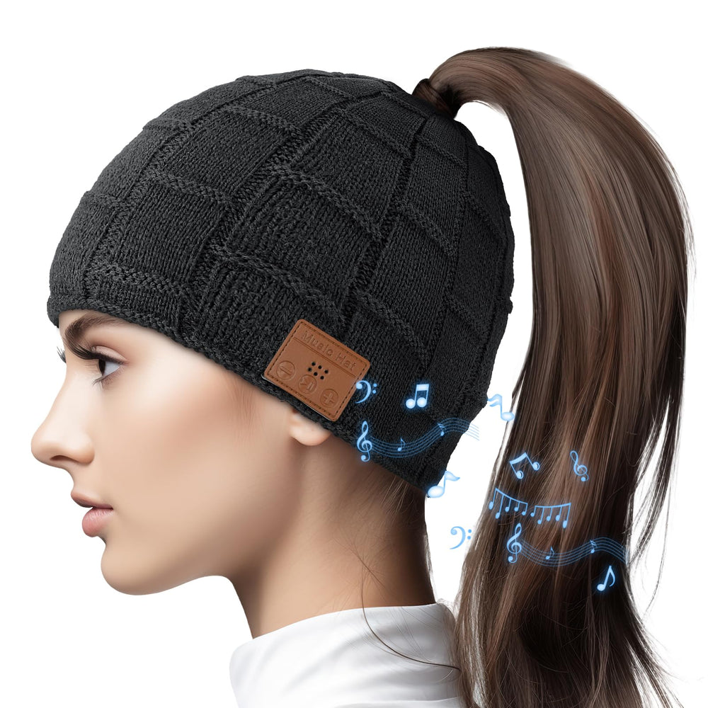 Warm and stylish Bluetooth Beanie for women in black