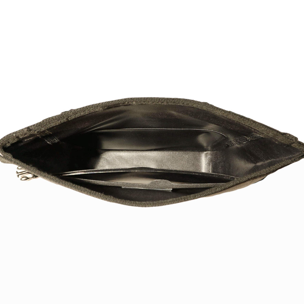 Body Glove Costa hip pack in motion during running for hands-free storage