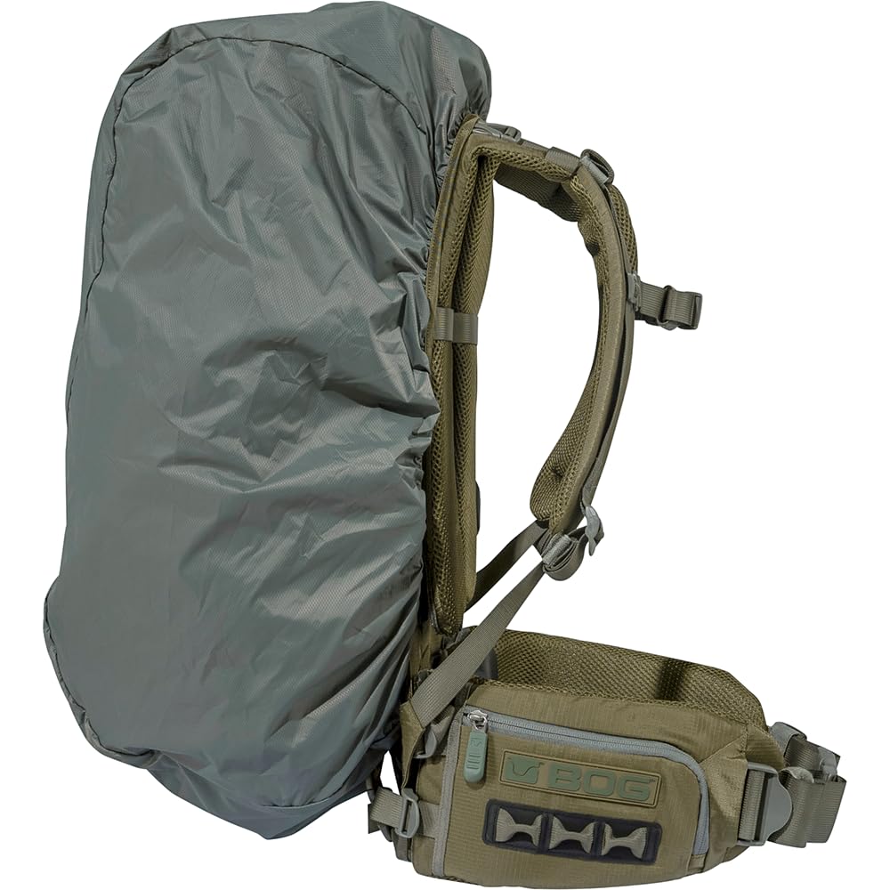 BOG Helix 3500 bag attachment shows secure integration for day trips.
