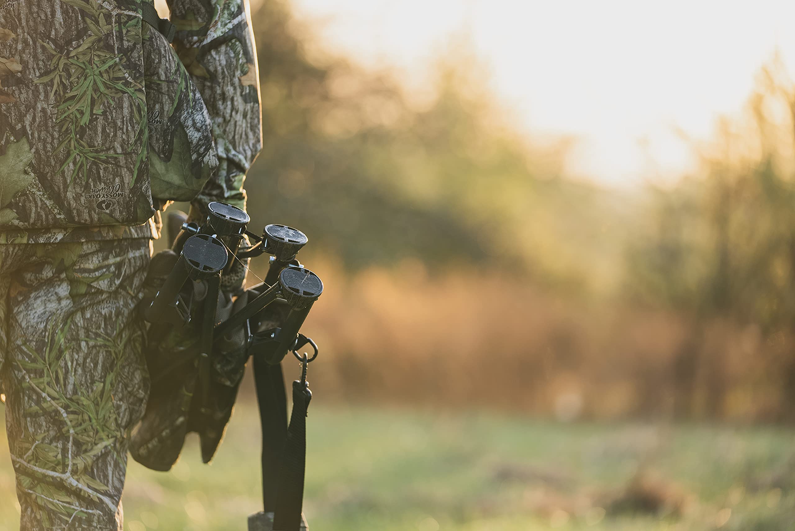 Supports up to 300 lb for sturdy hunting seating.