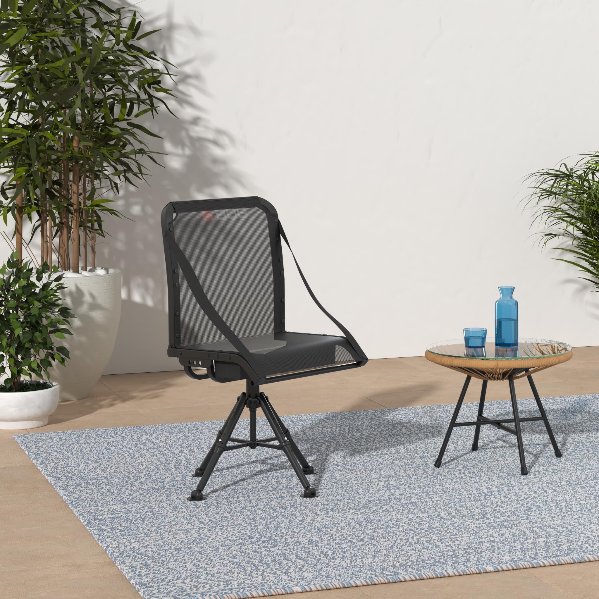 BOG Nucleus 360 chair demonstrating 360-degree pivot for scanning