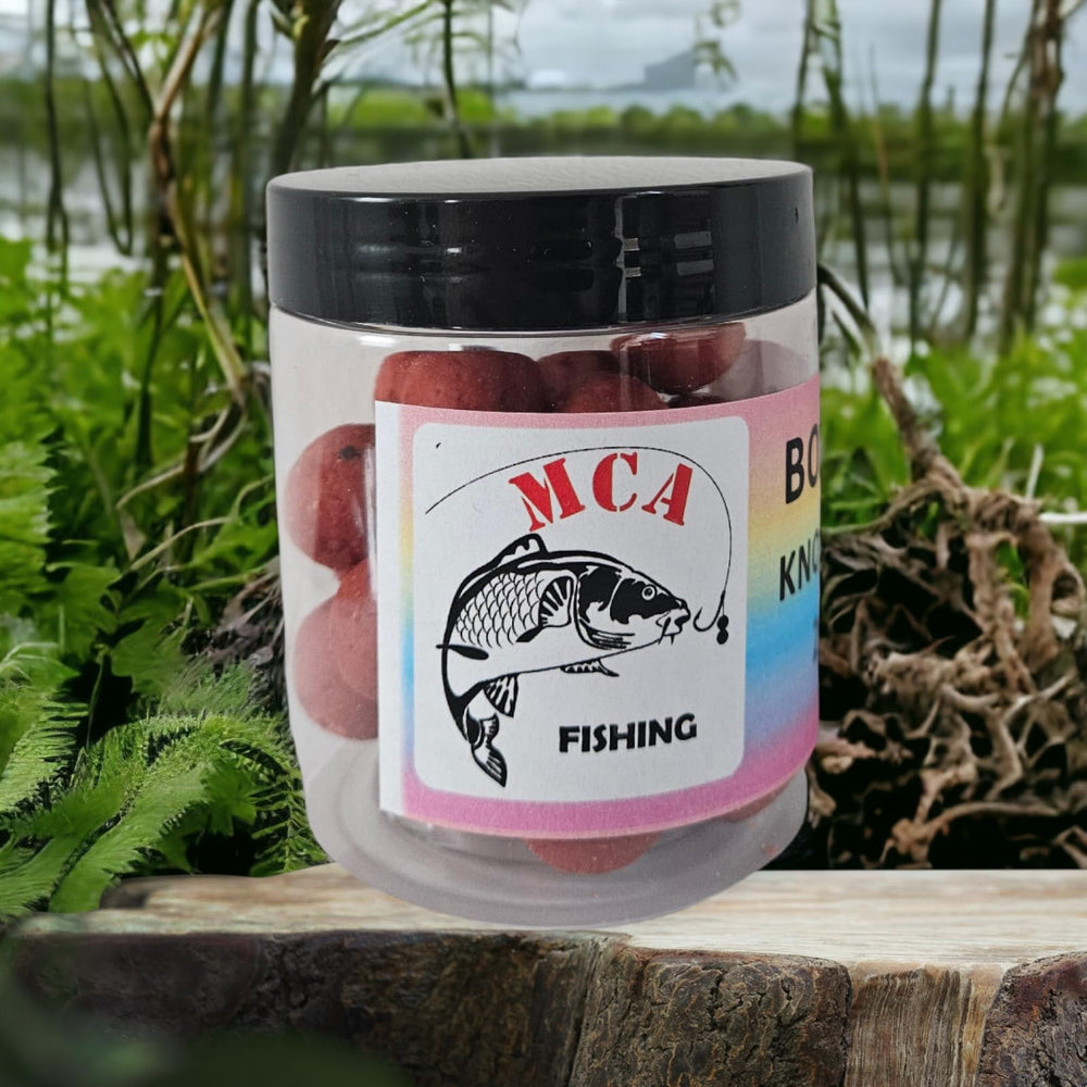 Garlic flavour boilies 20mm - suitable for carp fishing