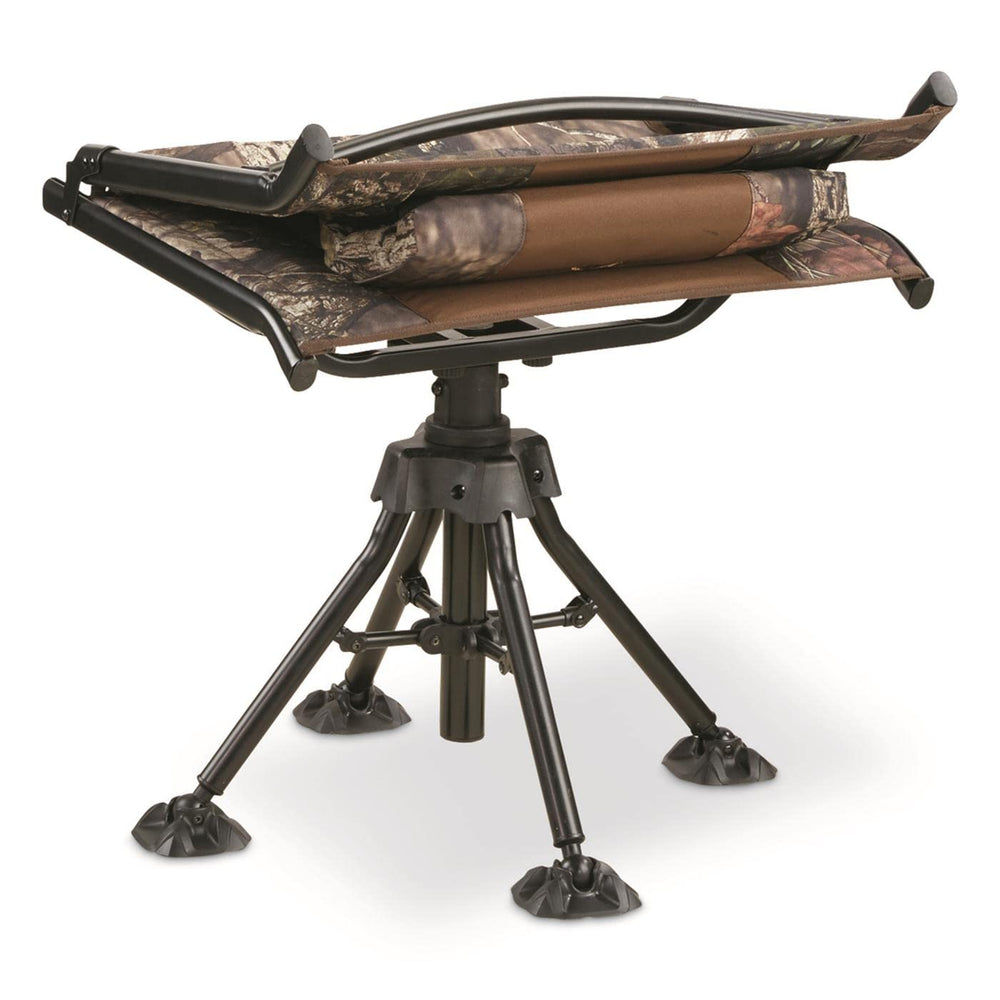 Bolderton chair supports up to 300 pounds for sturdy field use.