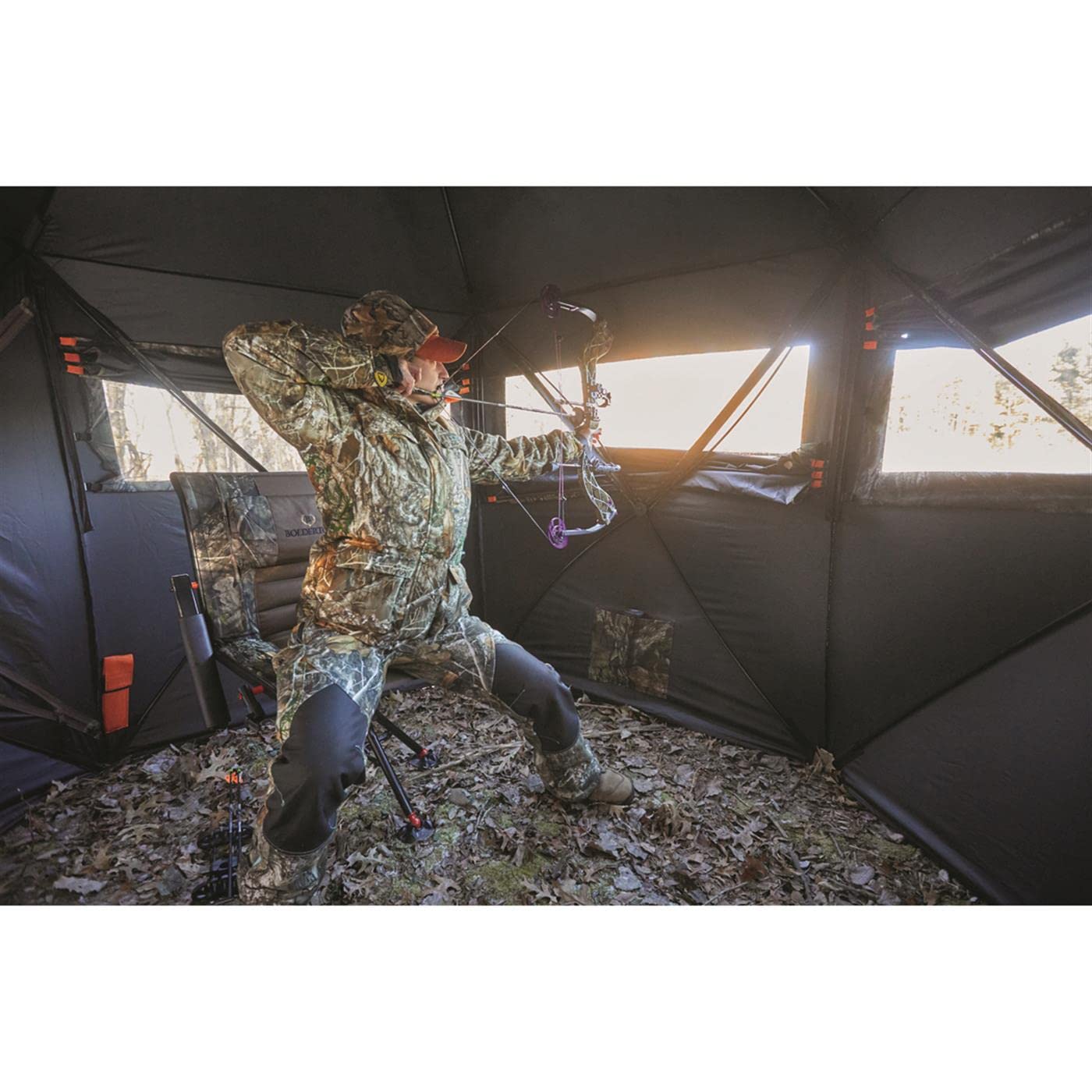 Bolderton silent 360-degree swivel in use during dawn hunt.