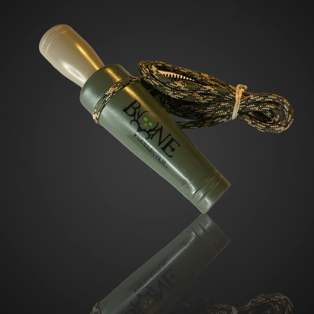 Bone Collector Doe Bleat Call weatherproof body withstands rugged outdoor conditions.