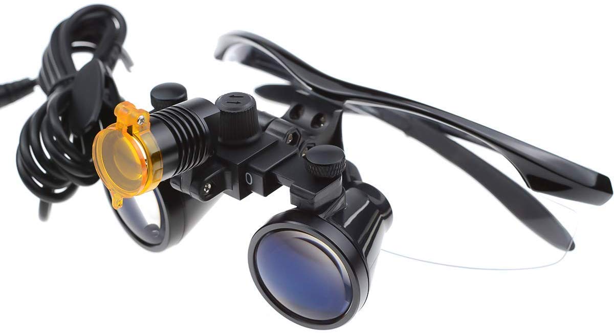 Bonew 2.5x magnifier reveals fine details in tasks.