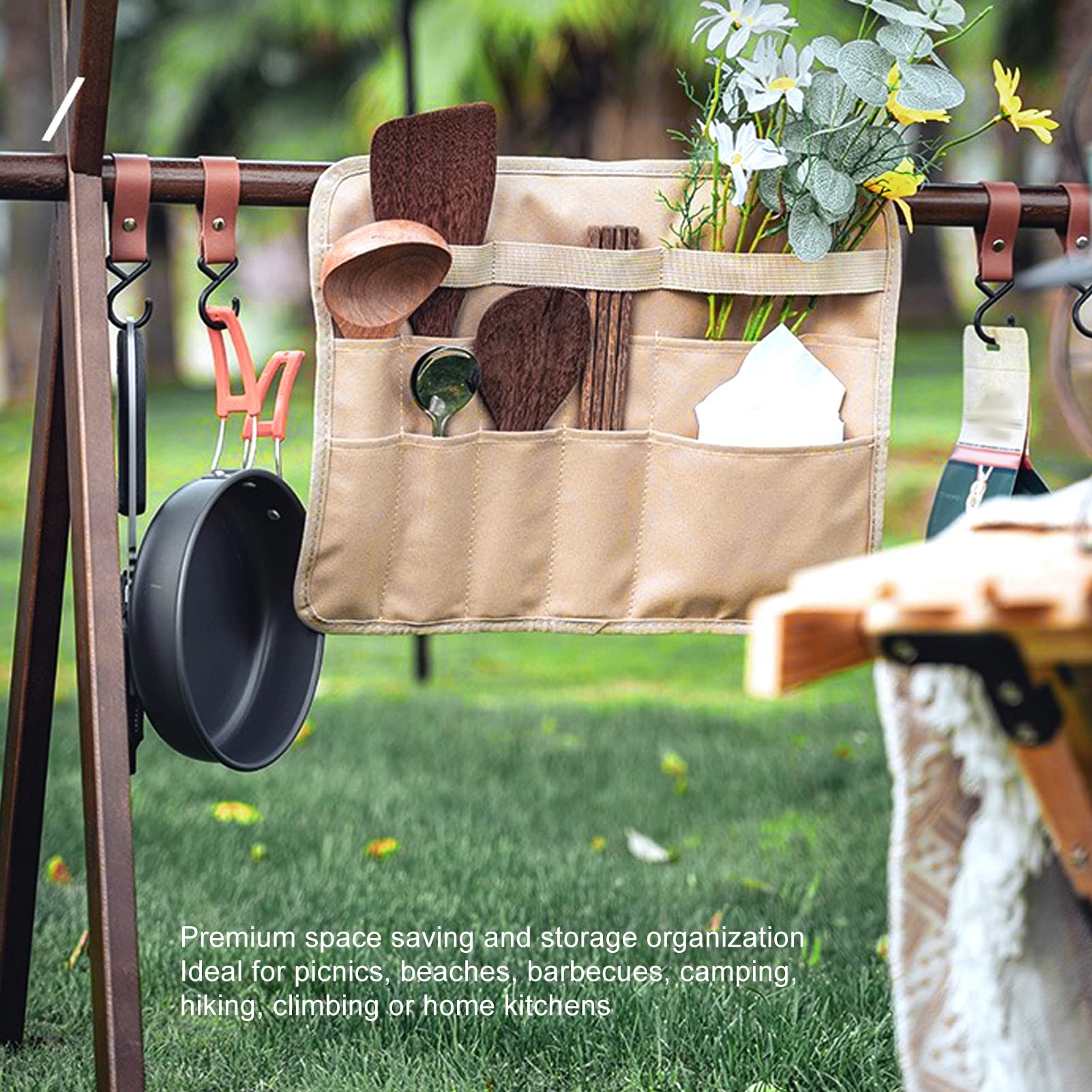 BORDSTRACT storage bag with multiple compartments keeps utensils and bottles organized.