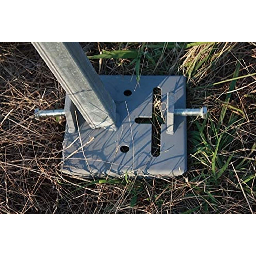 T-Post compatible foot pad design for stability