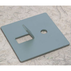 Boss Buck foot pad with outside stake hole secures feet against shifting soil.