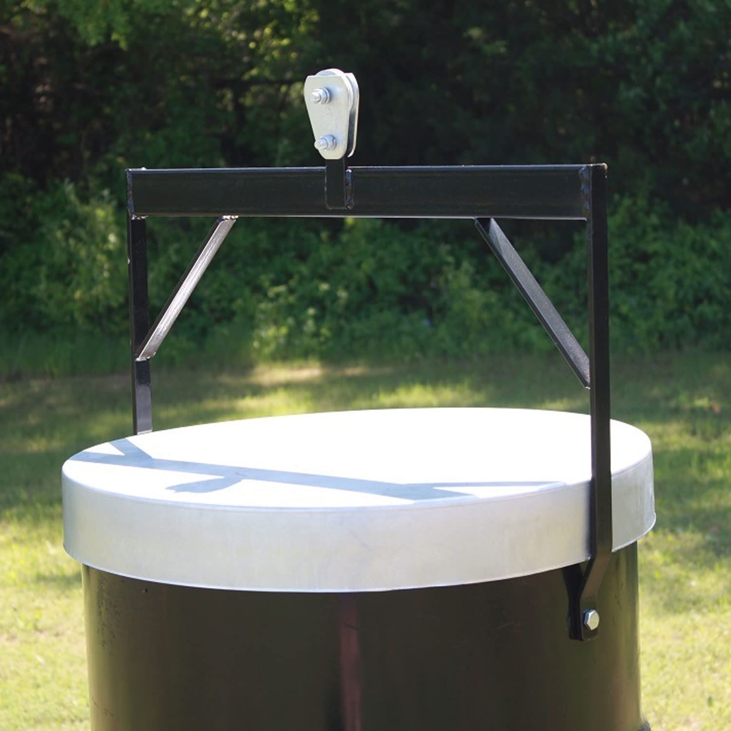 Boss Buck painted and sealed bail demonstrates rust resistance for long-lasting field use