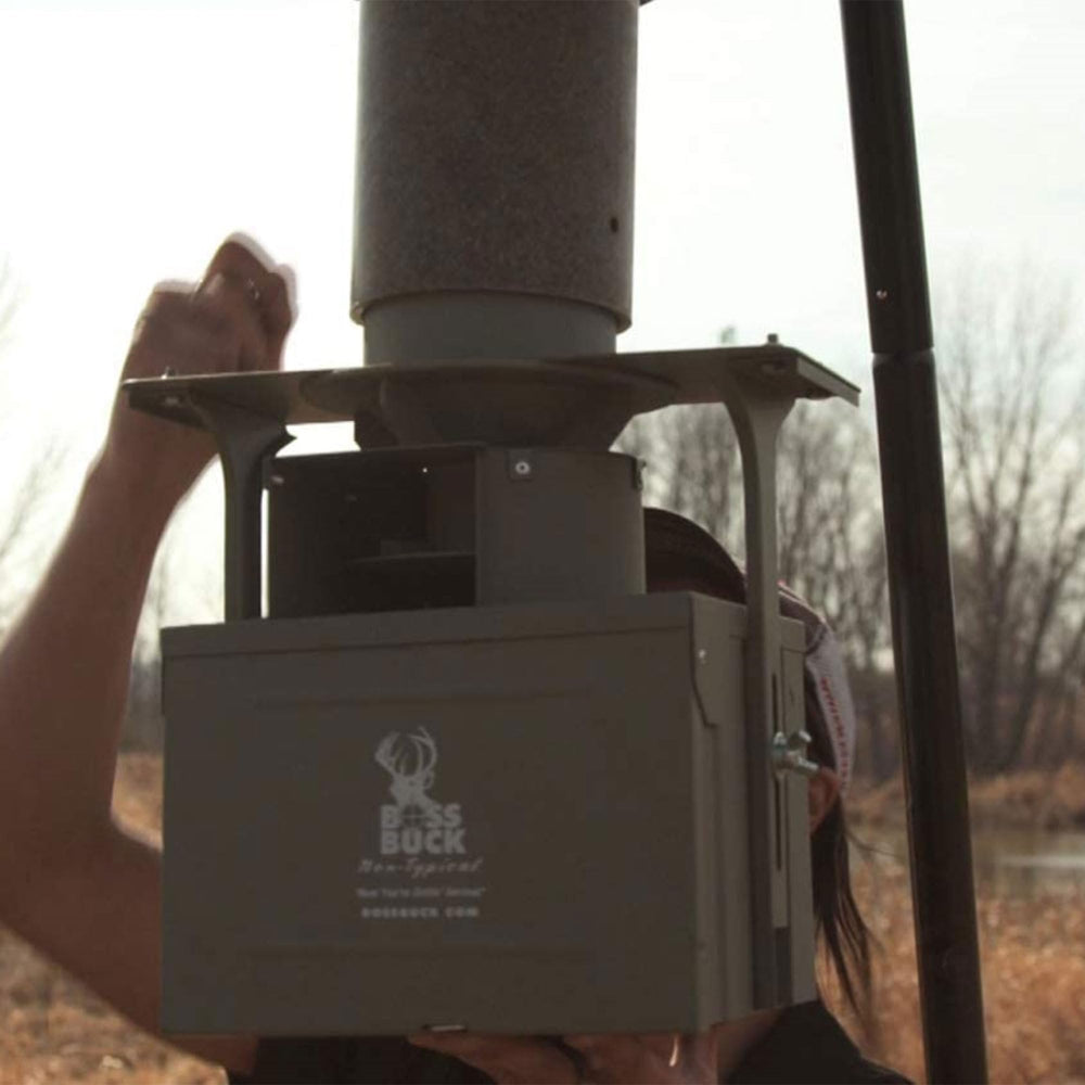 Boss Buck powder-coated control box withstands weather and wear.