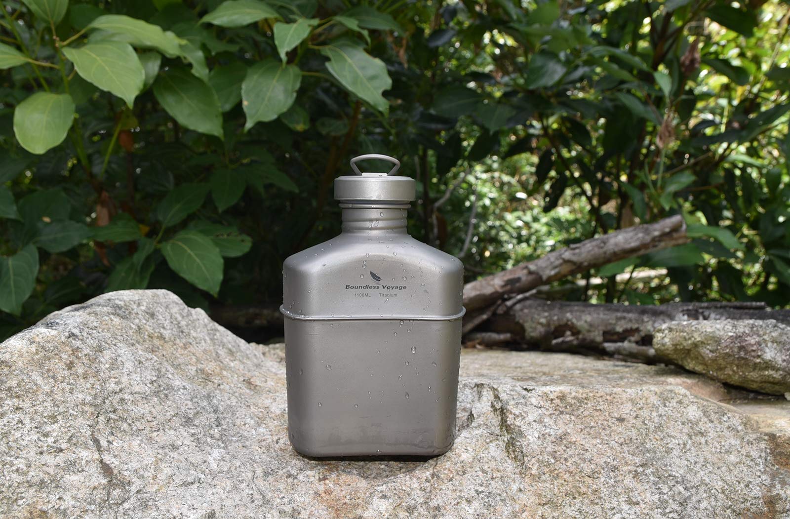 Boundless Voyage canteen in use on trail demonstrates lightweight performance.