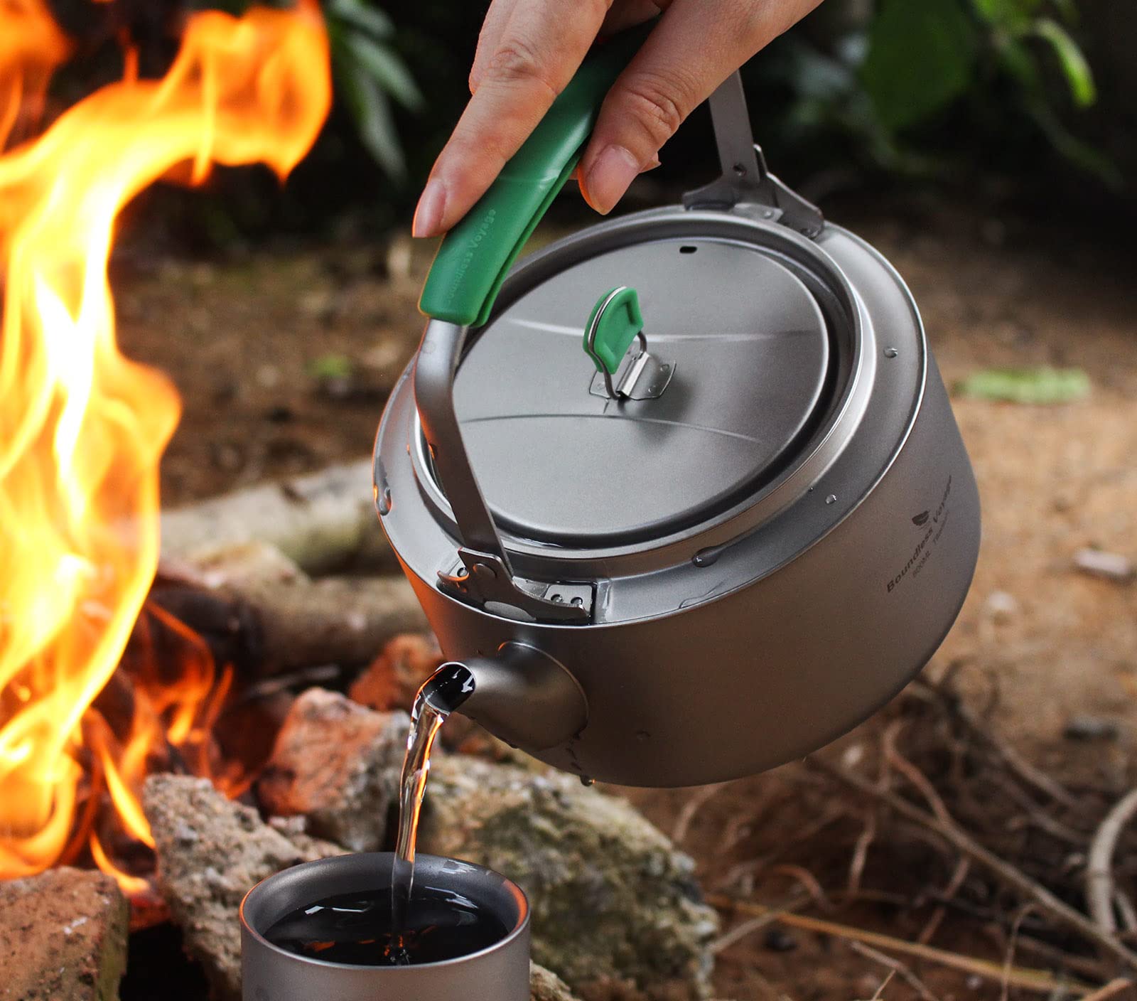 Boundless Voyage 800ml teapot for quick hot drinks outdoors.