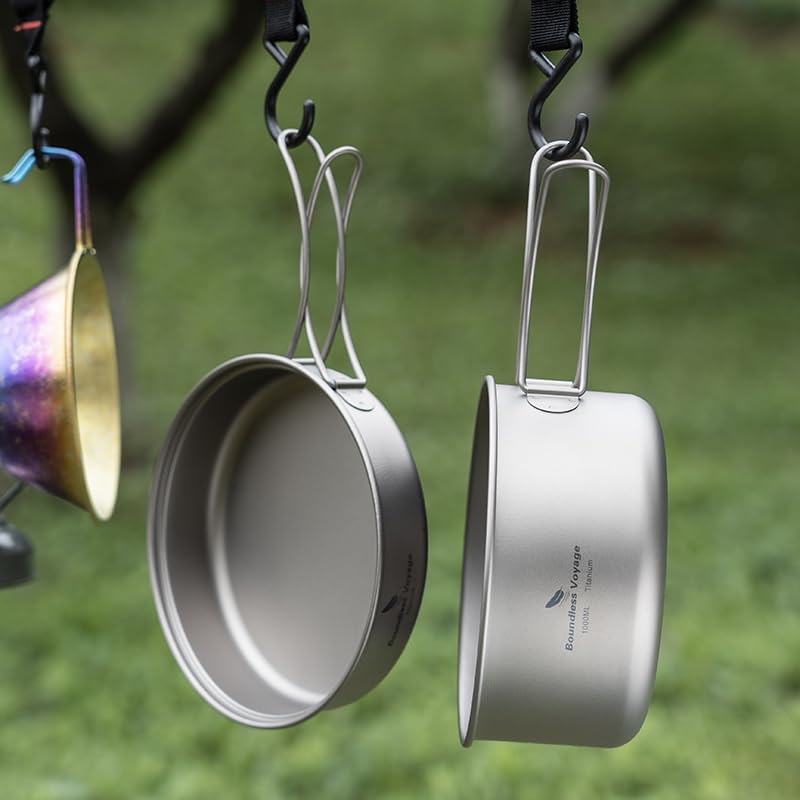 Boundless Voyage stackable design saves space in a small backpack.