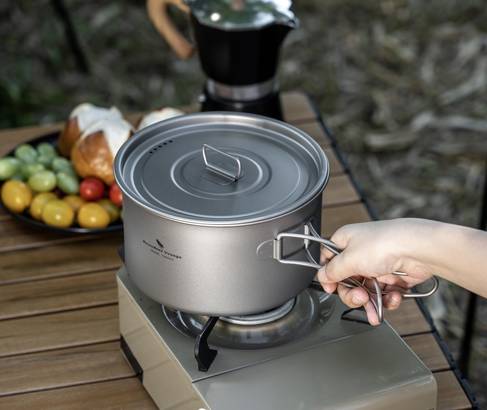 Boundless Voyage Ti2107C wide opening simplifies ingredient addition