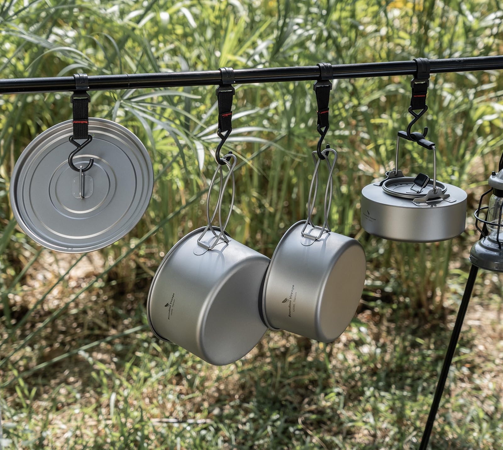 Boundless Voyage Ti2109C pot-nesting-design stacks pots neatly.