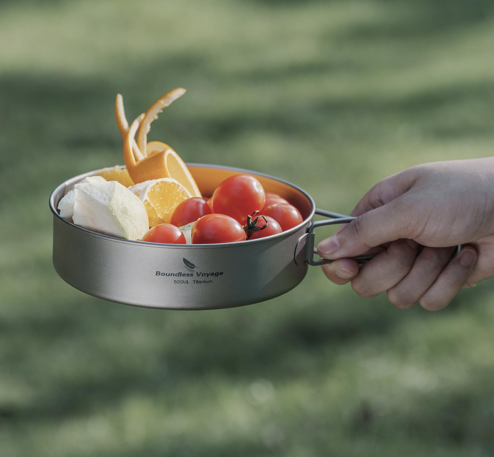 Boundless Voyage folding-handle pot saves space during camping.