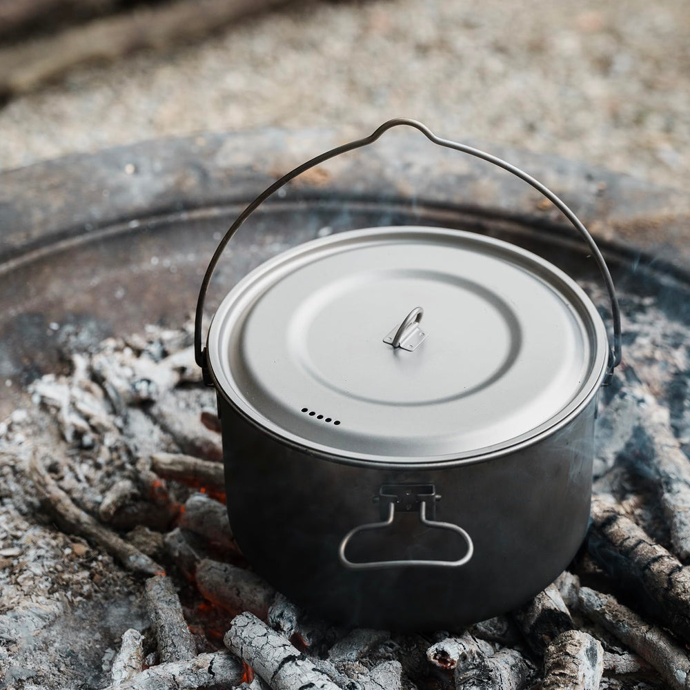Boundless Voyage hanging pot stored in its storage bag