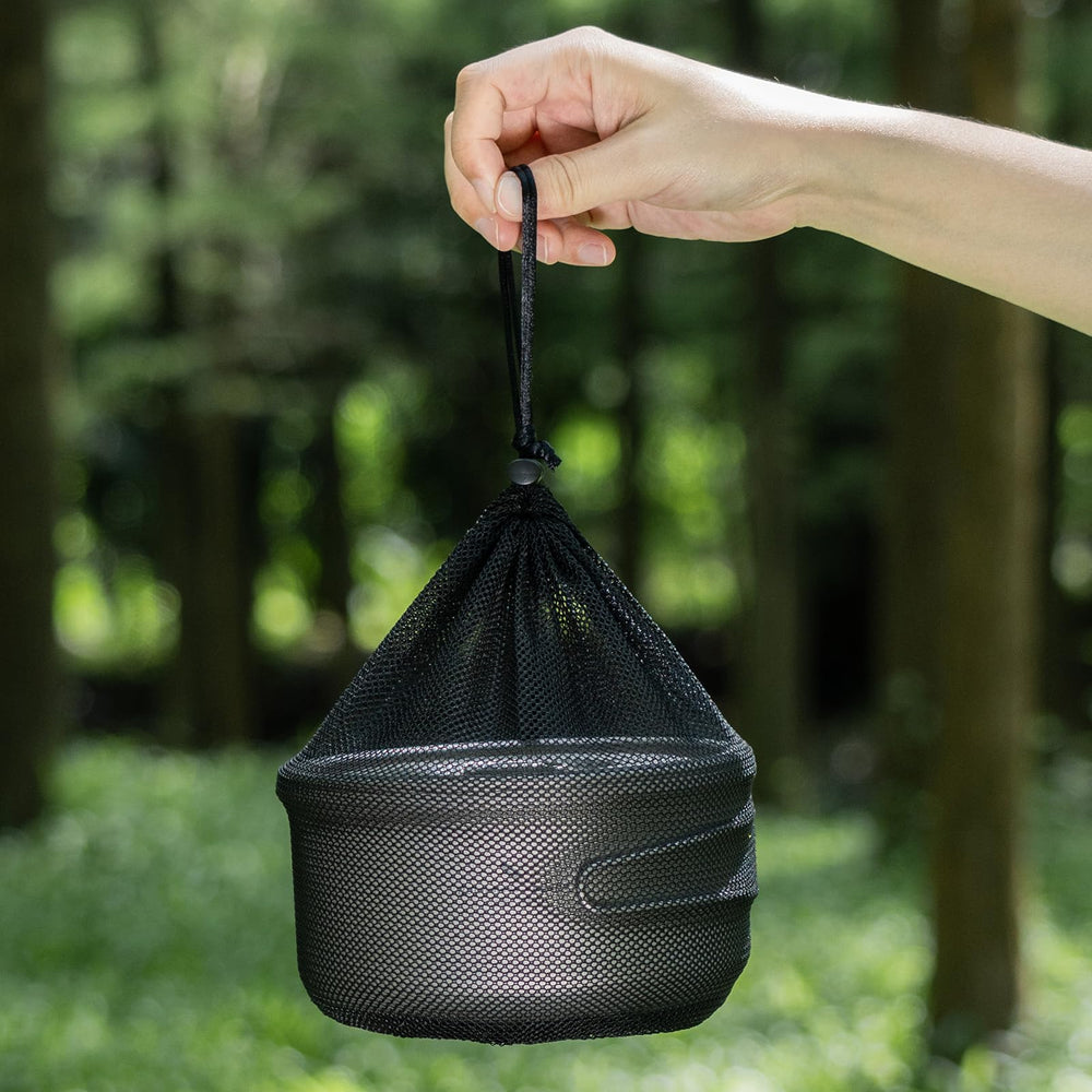Boundless Voyage lid notch keeps the lid handle secure.