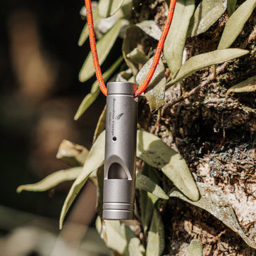 Ti9018 side profile showing compact, ultra-light design for backpacks and keychains