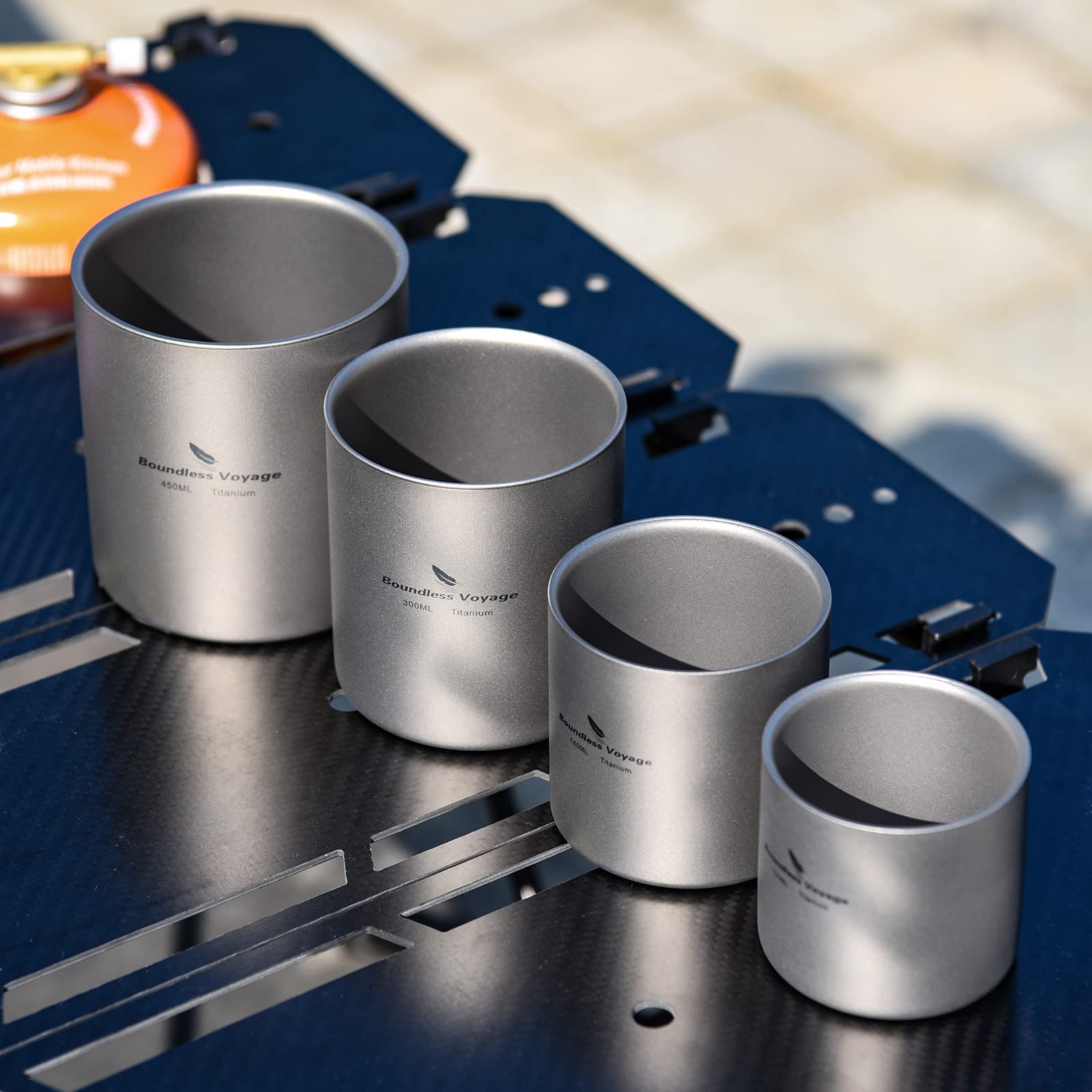 Boundless Voyage ultra-lightweight set, four cups reduce backpack load.